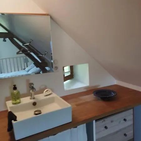 Le Bouchat : Maisonnette Au Calme Pour 2 +1 Guest Dom wakacyjny