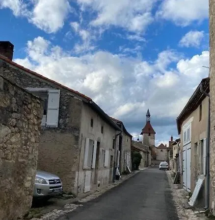 Le Bouchat : Maisonnette Au Calme Pour 2 +1 Guest Dom wakacyjny